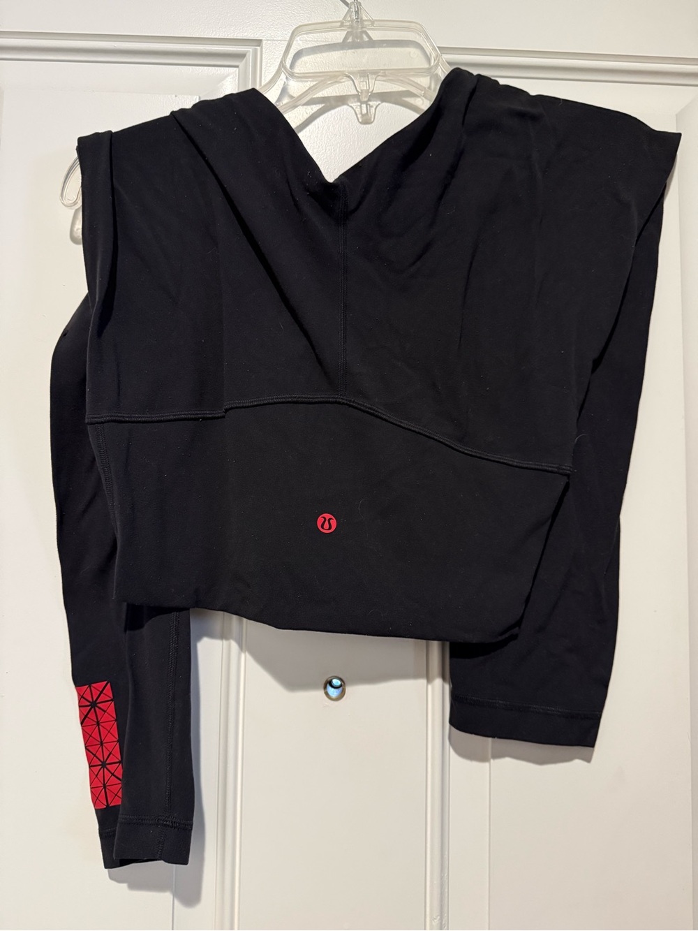 Lululemon Black 🖤❤️ MEMBERS Leggings w/Red Logo & Accent ⚠️Flaw⚠️ See Below!👇🏼